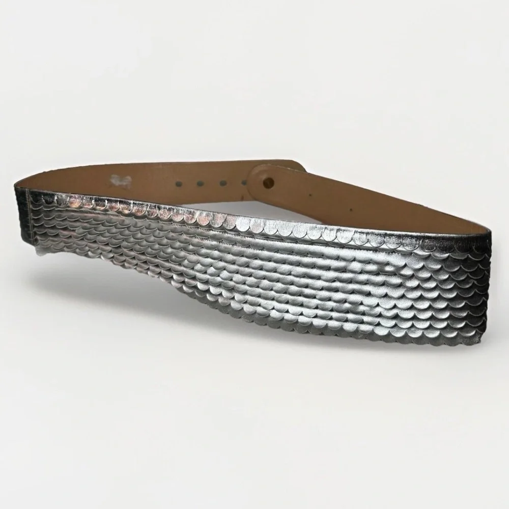 Vintage Charles Jourdan Belt Women's Silver Tone Metallic Leather Made France M